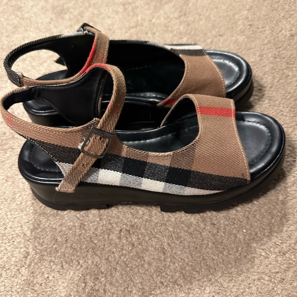 Burberry Shoes - Ladies vintage Burberry sandals